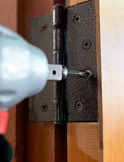 Professional Door Hinge Replacement Parkland, FL